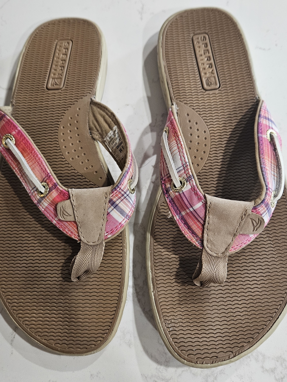 Sperry Seafish  Pink Plaid Fabric Strap Flip Flops Size 7.5